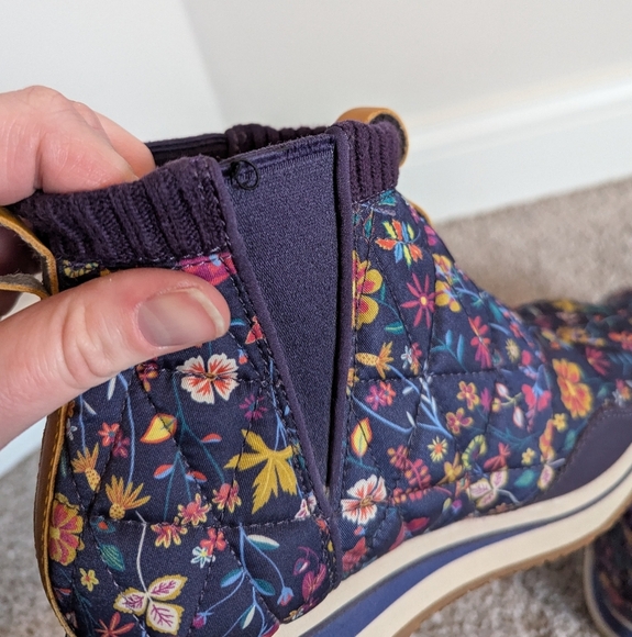 Teva x Anna Sui Floral Ember Quilted Slip On Shoe sz 7 - Picture 8 of 9